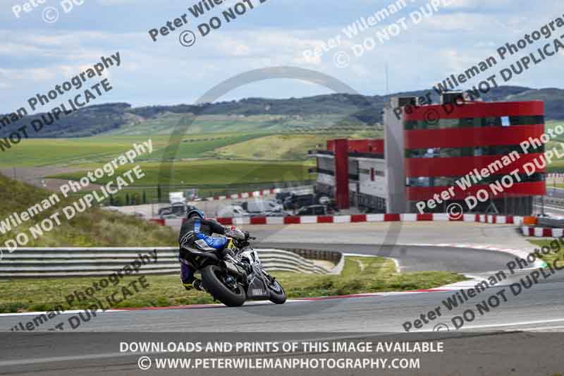 cadwell no limits trackday;cadwell park;cadwell park photographs;cadwell trackday photographs;enduro digital images;event digital images;eventdigitalimages;navarra;no limits trackdays;peter wileman photography;racing digital images;trackday digital images;trackday photos